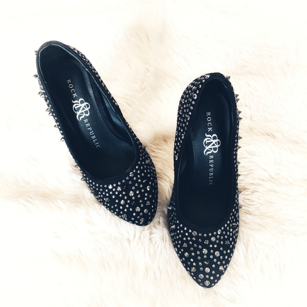 Sold! Rock & Republic 💎 Ayana Black Spikey Stud Heels